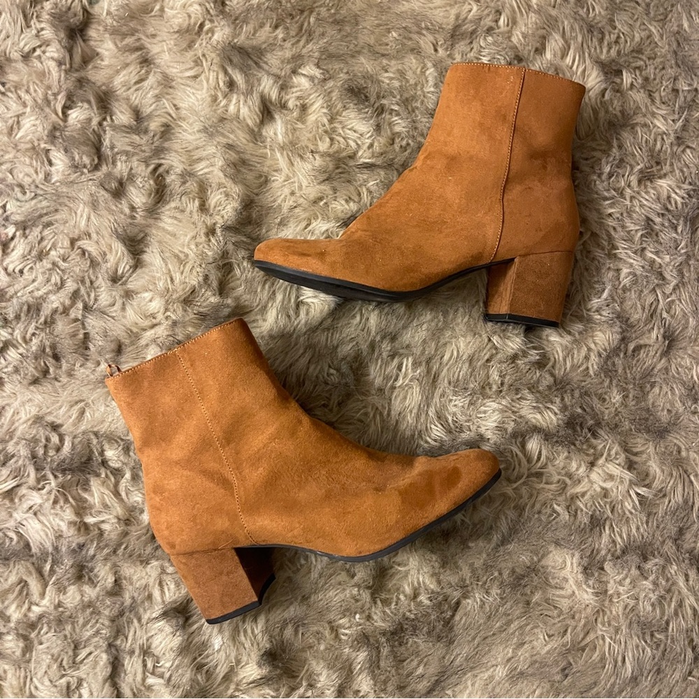 Monki Suede Ankle Boots in Tan Color (Size 40/9 US)